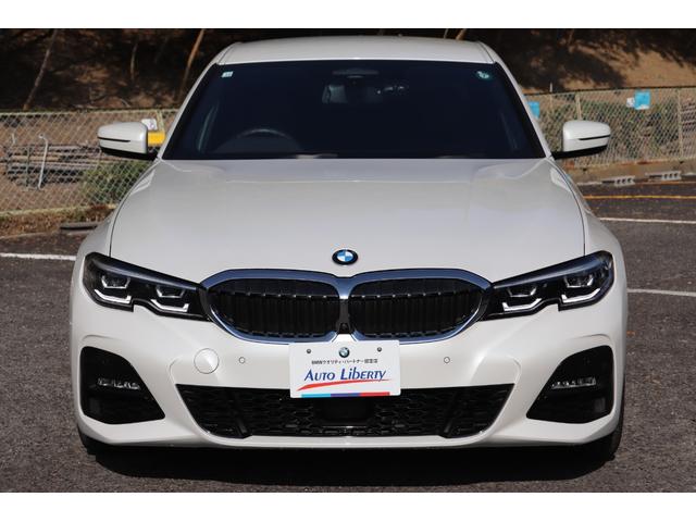 ３シリーズ ３２０ｄ　ｘＤｒｉｖｅ　Ｍスポーツ　２年間保証付　黒革シート　前席シートヒーター　ランバーサポート　純正ＨＤＤナビ　全方位カメラ　オートトランク　Ｈｉｆｉスピーカー　アダプティブＬＥＤヘッドライト　ワイヤレス充電　ミラー型ＥＴＣ　ＡＣＣ（4枚目）