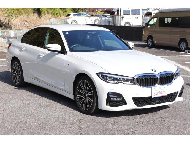 ３シリーズ ３２０ｄ　ｘＤｒｉｖｅ　Ｍスポーツ　２年間保証付　黒革シート　前席シートヒーター　ランバーサポート　純正ＨＤＤナビ　全方位カメラ　オートトランク　Ｈｉｆｉスピーカー　アダプティブＬＥＤヘッドライト　ワイヤレス充電　ミラー型ＥＴＣ　ＡＣＣ（5枚目）