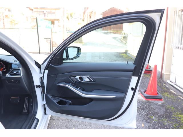 ３シリーズ ３２０ｄ　ｘＤｒｉｖｅ　Ｍスポーツ　２年間保証付　黒革シート　前席シートヒーター　ランバーサポート　純正ＨＤＤナビ　全方位カメラ　オートトランク　Ｈｉｆｉスピーカー　アダプティブＬＥＤヘッドライト　ワイヤレス充電　ミラー型ＥＴＣ　ＡＣＣ（18枚目）