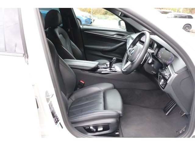 ５シリーズ ５２３ｄｘＤｒｉｖｅＭスポーツ４０ｔｈアニバサリＥＤ　２年間保証付　限定車　黒革シート　前席シートヒーター　純正ＨＤＤナビ　全方位カメラ　地デジＴＶ　アダプティブＬＥＤヘッドライト　オートトランク　アダプティブサスペンション　ワイヤレス充電　ＨＵＤ（21枚目）