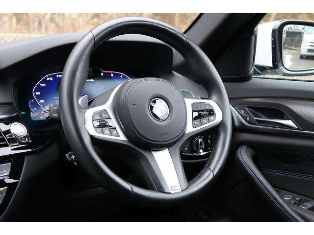 ５シリーズ ５２３ｄｘＤｒｉｖｅＭスポーツ４０ｔｈアニバサリＥＤ　２年間保証付　限定車　黒革シート　前席シートヒーター　純正ＨＤＤナビ　全方位カメラ　地デジＴＶ　アダプティブＬＥＤヘッドライト　オートトランク　アダプティブサスペンション　ワイヤレス充電　ＨＵＤ（49枚目）