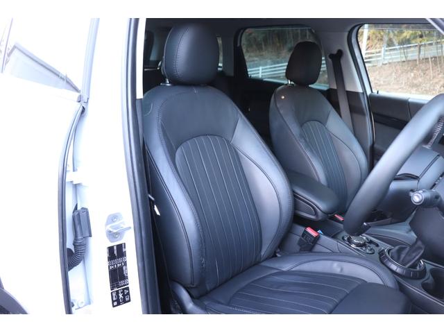 ���U�[���E���W�V�[�g�i�J�[�{���u���b�N�j