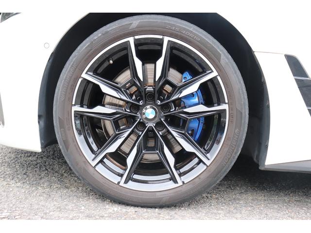 ４シリーズ Ｍ４４０ｉ　ｘＤｒｉｖｅグランクーペ　２年間保証付　カーブドディスプレイ　黒革シート　シートヒーター　アダプティブＭサスペンション　フルセグＴＶ　Ｈａｒｍａｎ／Ｋａｒｄｏｎ　レーザーライト　全方位カメラ　ワイヤレス充電　ＡＣＣ　ＨＵＤ（15枚目）