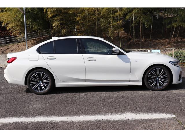 リアフィルム施工済