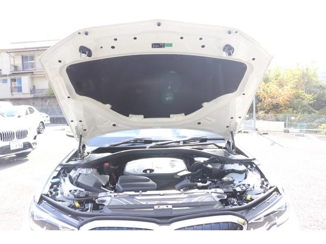 大切なお買い物ですから、是非納得のいくまで見比べてみる事をオススメします。車の状態や、保証の有無。購入後のアフターに至るまでなんなりとご相談下さい。