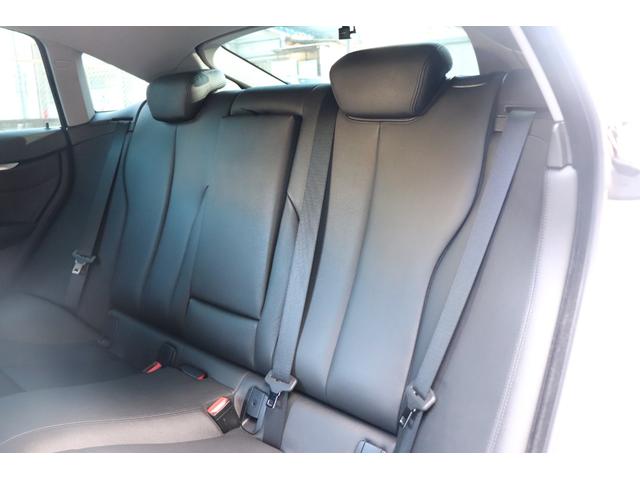 �U�F�S����