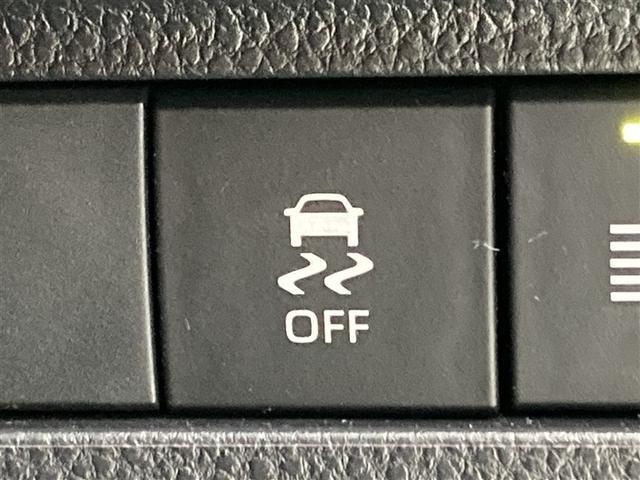 ハリアー Ｓ　８インチディスプレイオーディオ　バックモニター　レーダークルーズコントロール　パーキングサポートブレーキ　ロードサインアシスト　ＬＥＤヘッドライト　セーフティセンス　純正１７ＡＷ　ＥＴＣ（17枚目）