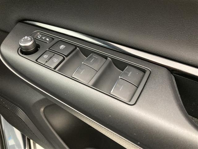 ハリアー Ｓ　８インチディスプレイオーディオ　バックモニター　レーダークルーズコントロール　パーキングサポートブレーキ　ロードサインアシスト　ＬＥＤヘッドライト　セーフティセンス　純正１７ＡＷ　ＥＴＣ（21枚目）