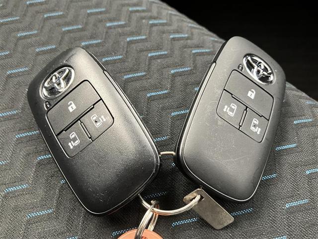 ルーミー カスタムＧ－Ｔ　９インチディスプレイオーディオ　全方位カメラ　シートヒーター　両Ｐスラ　ＥＴＣ　フルセグＴＶ　ＬＥＤヘッドライト　スマートキー　ターボ車　スマートアシスト　ブルートゥース接続　純正１４ＡＷ（28枚目）