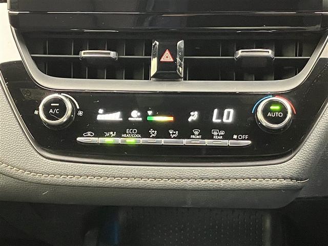 カローラツーリング ハイブリッド　ダブルバイビー　９インチディスプレイオーディオナビ　バックモニター　ＢＳＭ　シートヒーター　ステアリングヒーター　ＥＴＣ２．０　　ＬＥＤヘッドライト　　トヨタセーフティセンス　純正１７ＡＷ　ブルートゥース接続（12枚目）