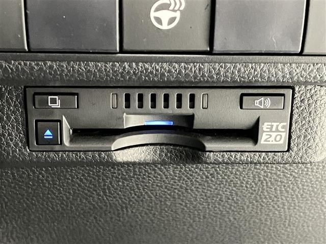 カローラツーリング ハイブリッド　ダブルバイビー　９インチディスプレイオーディオナビ　バックモニター　ＢＳＭ　シートヒーター　ステアリングヒーター　ＥＴＣ２．０　　ＬＥＤヘッドライト　　トヨタセーフティセンス　純正１７ＡＷ　ブルートゥース接続（22枚目）