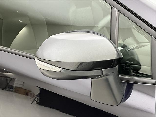 カローラツーリング ハイブリッド　ダブルバイビー　９インチディスプレイオーディオナビ　バックモニター　ＢＳＭ　シートヒーター　ステアリングヒーター　ＥＴＣ２．０　　ＬＥＤヘッドライト　　トヨタセーフティセンス　純正１７ＡＷ　ブルートゥース接続（30枚目）