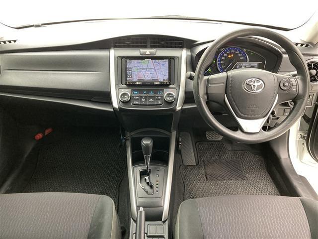 カローラフィールダー ハイブリッド　社外ナビ　バックモニター　ＥＴＣ　ナノイーエアコン　電動格納ミラー　レーンキープアシスト　ＣＤ・ＤＶＤ再生　ブルートゥース　ＥＴＣ　トヨタセーフティセンス　キーレスエントリー　アイドリングストップ（2枚目）