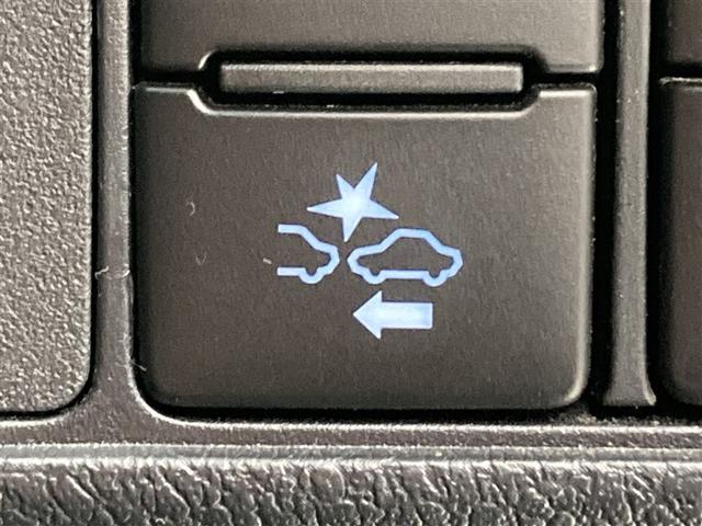 カローラフィールダー ハイブリッド　社外ナビ　バックモニター　ＥＴＣ　ナノイーエアコン　電動格納ミラー　レーンキープアシスト　ＣＤ・ＤＶＤ再生　ブルートゥース　ＥＴＣ　トヨタセーフティセンス　キーレスエントリー　アイドリングストップ（15枚目）