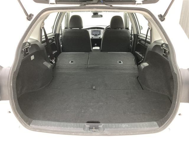 カローラフィールダー ハイブリッド　社外ナビ　バックモニター　ＥＴＣ　ナノイーエアコン　電動格納ミラー　レーンキープアシスト　ＣＤ・ＤＶＤ再生　ブルートゥース　ＥＴＣ　トヨタセーフティセンス　キーレスエントリー　アイドリングストップ（25枚目）