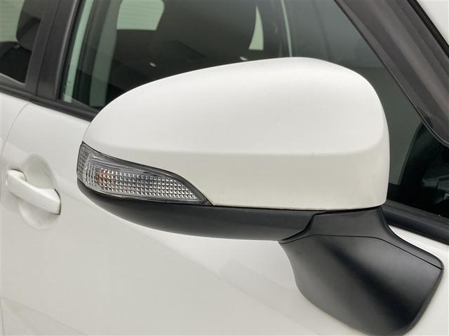 カローラフィールダー ハイブリッド　社外ナビ　バックモニター　ＥＴＣ　ナノイーエアコン　電動格納ミラー　レーンキープアシスト　ＣＤ・ＤＶＤ再生　ブルートゥース　ＥＴＣ　トヨタセーフティセンス　キーレスエントリー　アイドリングストップ（27枚目）