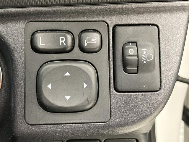 アクア Ｓビジネスパッケージ　純正ナビ　バックモニター　ＥＴＣ　スマートキー　プッシュスタート　セーフティセンス　社外ドラレコ　アイドリングストップ　ＥＴＣ　電動格納ミラー　車線逸脱警報（18枚目）