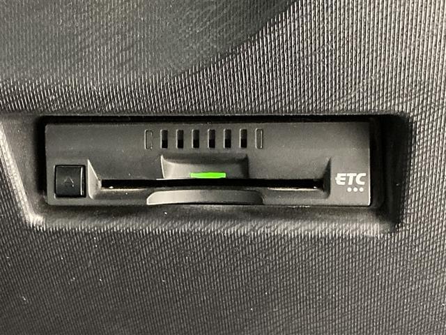 アクア Ｓビジネスパッケージ　純正ナビ　バックモニター　ＥＴＣ　スマートキー　プッシュスタート　セーフティセンス　社外ドラレコ　アイドリングストップ　ＥＴＣ　電動格納ミラー　車線逸脱警報（22枚目）