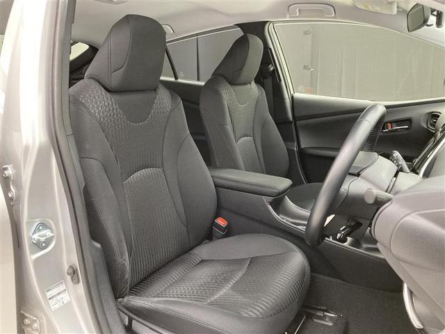 プリウス Ｓ　純正ナビ　ＥＴＣ　ＬＥＤヘッドライト　社外ドラレコ　　レーダークルコン　ブルートゥース　ワンセグ　オートエアコン　ＣＤ再生　純正１５ＡＷ　スマートキー　アイドリングストップ（25枚目）