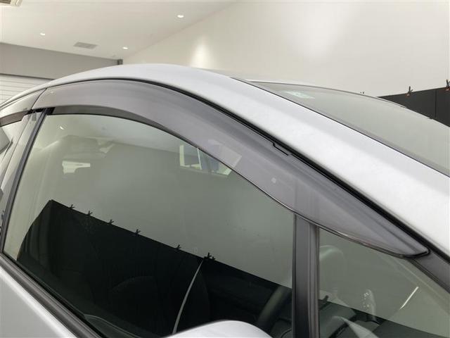 プリウス Ｓ　純正ナビ　ＥＴＣ　ＬＥＤヘッドライト　社外ドラレコ　　レーダークルコン　ブルートゥース　ワンセグ　オートエアコン　ＣＤ再生　純正１５ＡＷ　スマートキー　アイドリングストップ（29枚目）