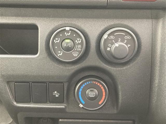 ハイエースバン ロングDX 社外ナビ 社外ドラレコ 6人乗り 積載量1250kg セーフティセンス マニュアルエアコン パワーウィンドウ(運転席) CD再生 USB接続 キーレスエントリー ETC(12枚目)