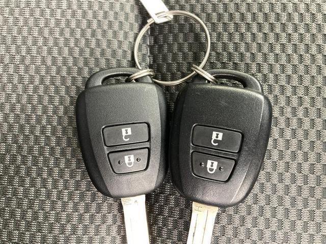 ハイエースバン ロングDX 社外ナビ 社外ドラレコ 6人乗り 積載量1250kg セーフティセンス マニュアルエアコン パワーウィンドウ(運転席) CD再生 USB接続 キーレスエントリー ETC(16枚目)