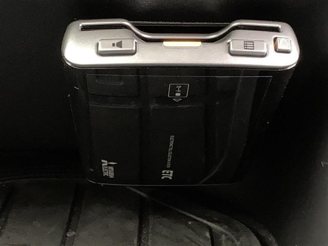 ハイエースバン ロングDX 社外ナビ 社外ドラレコ 6人乗り 積載量1250kg セーフティセンス マニュアルエアコン パワーウィンドウ(運転席) CD再生 USB接続 キーレスエントリー ETC(18枚目)