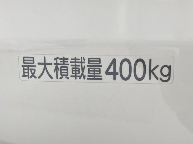 プロボックス Ｇ　雹害　純正ＦＭ／ＡＭオーディオ　バックモニター　ＡＣ１００電源　積載量４００ｋｇ　電動格納ミラー　パワーウインドウ（前席）　４ＷＤ車　マニュアルエアコン　キーレスエントリー　ＡＵＸ接続（23枚目）