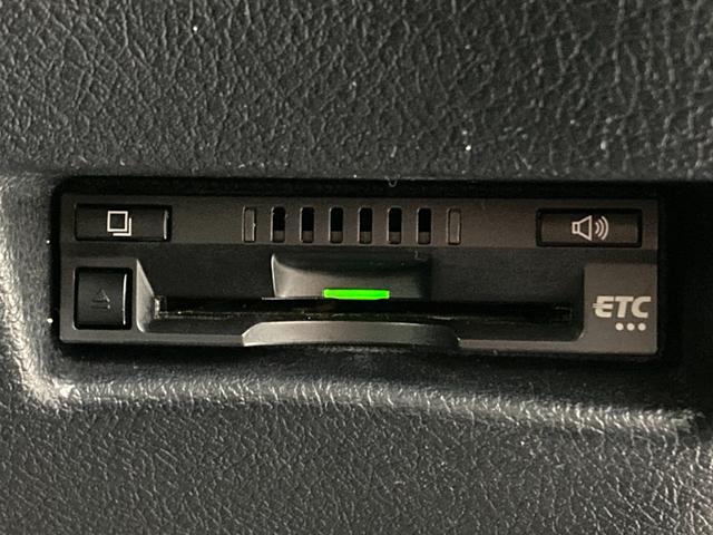 シエンタ Ｇ　クエロ　純正Ｔコネクトナビ　全方位カメラ　シートヒーター　ステアリングヒーター　両Ｐスライド　ＥＴＣ　フルセグＴＶ　ＬＥＤヘッドライト　スマートキー　プッシュスタート　ＣＤ／ＤＶＤ再生　トヨタセーフティセンス（24枚目）