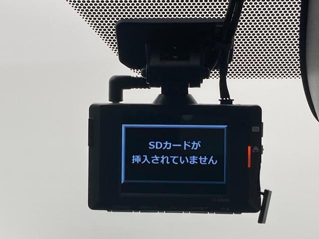 最近付けているユーザーも多いドライブレコーダー。万が一の事故などの証拠づくりに最適です！また、旅先の模様も録画できますので、旅の記憶としても使えます。