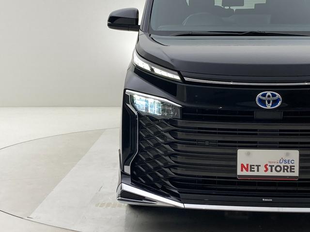 今や主流となってきました「ＬＥＤヘッドランプ」。消費電力も少なく、エコ走行に貢献します。コレが付いているだけで、優越感に浸れますよね。ＨＩＤに負けないくらい明るく安全です。