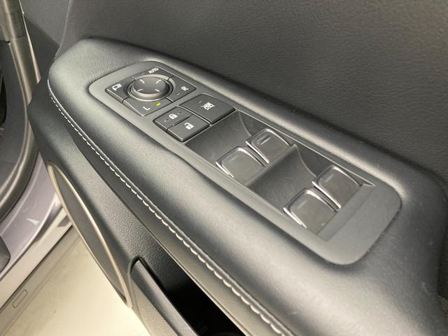 RX RX450h バージョンL 純正ナビ フルセグTV サンルーフ 全方位カメラ BSM シートヒーター/ベンチレーション リアシートヒーター ステアリングヒーター パワーバックドア 4WD ヘッドアップディスプレイ ETC2.0(29枚目)