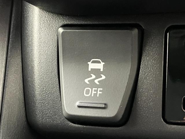 ビークルスタビリティコントロール、いわゆる横滑り防止装置です。ＡＢＳと連携し、高いレベルでの安全走行が可能となっております。装置に頼らず、安全運転を心がけましょう。