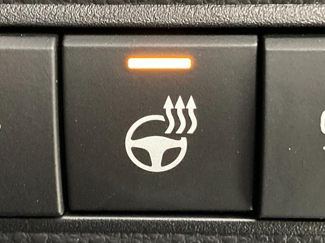 カローラツーリング 雹害 10.5インチディスプレイオーディオナビ バックモニター BSM ETC2.0 フルセグTV シートヒーター ステアリングヒーター ウインドシールドデアイサー AC100V電源 4WD(19枚目)