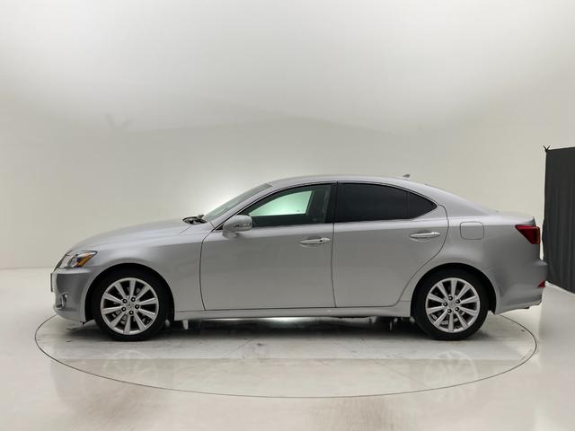 ＩＳ ＩＳ２５０　バージョンＬ　純正ナビ　ＣＤ／ＤＶＤ再生　バックモニター　クルーズコントロール　ＥＴＣ　パドルシフト　ＨＩＤヘッドライト　オートエアコン　パワーシート　本革シート　ＡＵＸ接続　シートヒーター／ベンチレーション（31枚目）