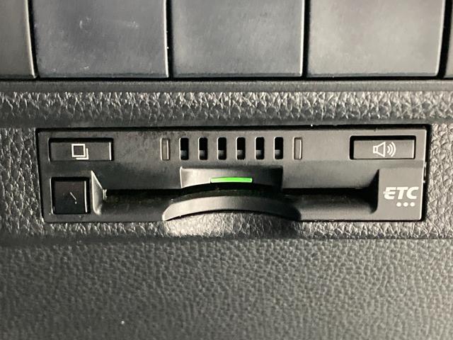 カローラスポーツ ハイブリッドＧ　Ｚ　純正ナビ　ＴＲＤフルエアロ　フルセグＴＶ　ＢＳＭ　バックモニター　ＨＤＭＩ端子　レーダークルーズコントロール　ＥＴＣ　ＬＥＤヘッドライト　ＣＤ／ＤＶＤ再生　ブルートゥース接続　純正１８ＡＷ（20枚目）