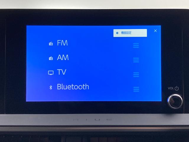 プリウス Ｕ　８インチディスプレイオーディオ　フルセグＴＶ　全方位カメラ　ＢＳＭ　モデリスタフルエアロ　ＥＴＣ２．０　シートヒーター　ステアリングヒーター　スマートキー　ＡＣ１００Ｖ電源　セーフティセンス（7枚目）