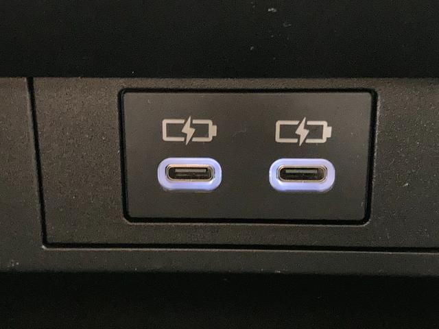 プリウス Ｕ　８インチディスプレイオーディオ　フルセグＴＶ　全方位カメラ　ＢＳＭ　モデリスタフルエアロ　ＥＴＣ２．０　シートヒーター　ステアリングヒーター　スマートキー　ＡＣ１００Ｖ電源　セーフティセンス（22枚目）