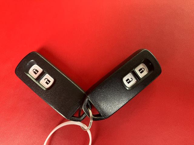 N-BOXスラッシュ 純正ナビ フルセグTV バックモニター シートヒーター ステアリングヒーター クルーズコントロール 純正ドラレコ ツートンカラー CD/DVD再生 HIDヘッドライト アイドリングストップ ETC(22枚目)