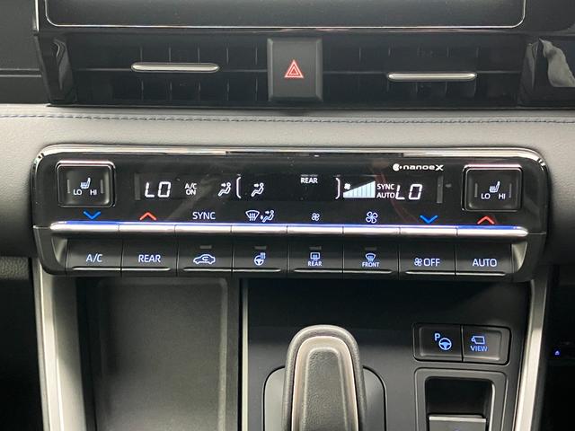 ヴォクシー ハイブリッドＳ－Ｚ　雹害　１０．５インチディスプレイオーディオ　フルセグＴＶ　全方位カメラ　ＢＳＭ　モデリスタフルエアロ　後席モニター　オットマン　シートヒーター　ＣＤ／ＤＶＤ再生　ステアリングヒーター　７人乗り（12枚目）