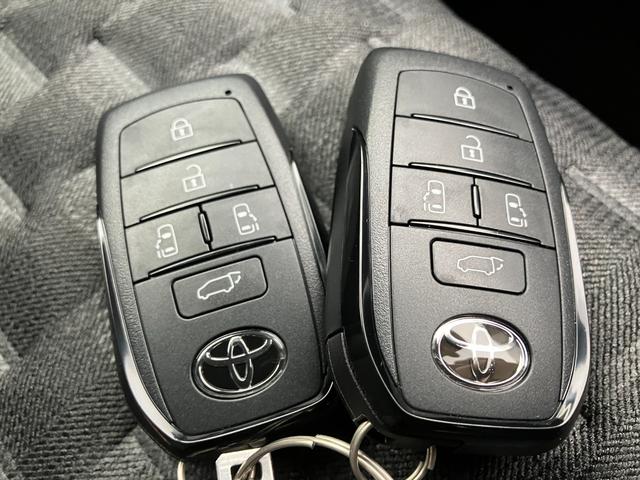 ヴォクシー ハイブリッドＳ－Ｚ　雹害　１０．５インチディスプレイオーディオ　フルセグＴＶ　全方位カメラ　ＢＳＭ　モデリスタフルエアロ　後席モニター　オットマン　シートヒーター　ＣＤ／ＤＶＤ再生　ステアリングヒーター　７人乗り（20枚目）