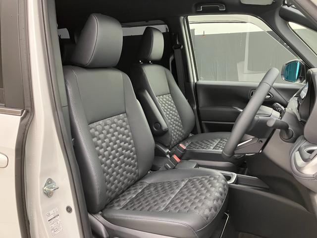 ヴォクシー ハイブリッドＳ－Ｚ　雹害　１０．５インチディスプレイオーディオ　フルセグＴＶ　全方位カメラ　ＢＳＭ　モデリスタフルエアロ　後席モニター　オットマン　シートヒーター　ＣＤ／ＤＶＤ再生　ステアリングヒーター　７人乗り（24枚目）