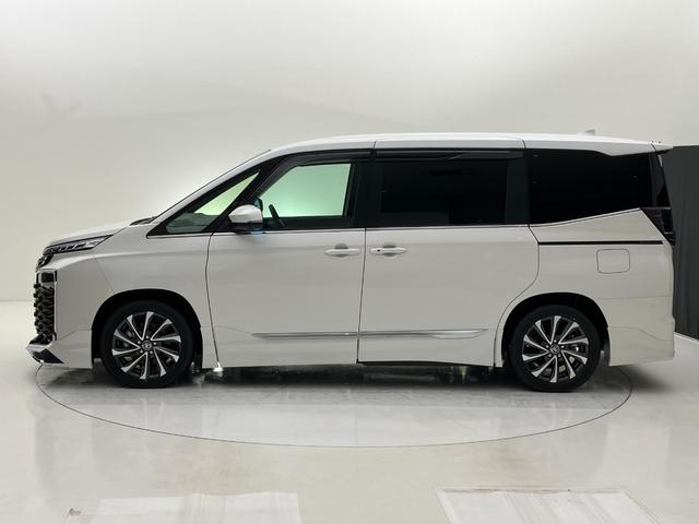 ヴォクシー ハイブリッドＳ－Ｚ　雹害　１０．５インチディスプレイオーディオ　フルセグＴＶ　全方位カメラ　ＢＳＭ　モデリスタフルエアロ　後席モニター　オットマン　シートヒーター　ＣＤ／ＤＶＤ再生　ステアリングヒーター　７人乗り（38枚目）