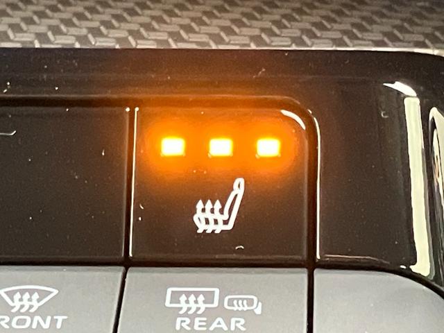 プリウス Ｇ　雹害　８インチディスプレイオーディオ　バックモニター　ＢＳＭ　シートヒーター　Ａｃ１００Ｖ電源　ＥＴＣ２．０　フルセグＴＶ　ウインドシールドデアイサー　ＬＥＤヘッドライト　スマートキー（17枚目）