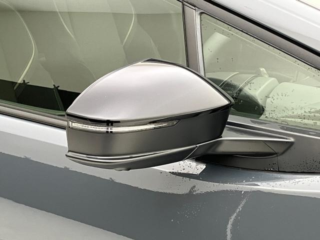 プリウス Ｇ　雹害　８インチディスプレイオーディオ　バックモニター　ＢＳＭ　シートヒーター　Ａｃ１００Ｖ電源　ＥＴＣ２．０　フルセグＴＶ　ウインドシールドデアイサー　ＬＥＤヘッドライト　スマートキー（31枚目）