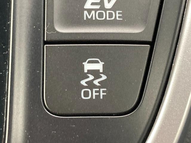 ノア ハイブリッドＳ－Ｚ　雹害　１０．５インチディスプレイオーディオナビ　フルセグＴＶ　バックモニター　ＢＳＭ　シートヒーター　両Ｐスラ　２ｎｄシートオットマン　７人乗り　パワーバックドア　ＥＴＣ２．０　ステアリングヒーター（15枚目）