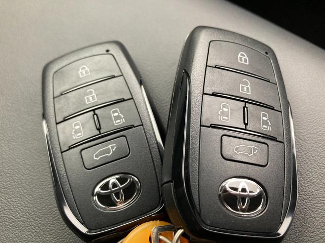 ノア ハイブリッドＳ－Ｚ　雹害　１０．５インチディスプレイオーディオナビ　フルセグＴＶ　バックモニター　ＢＳＭ　シートヒーター　両Ｐスラ　２ｎｄシートオットマン　７人乗り　パワーバックドア　ＥＴＣ２．０　ステアリングヒーター（22枚目）