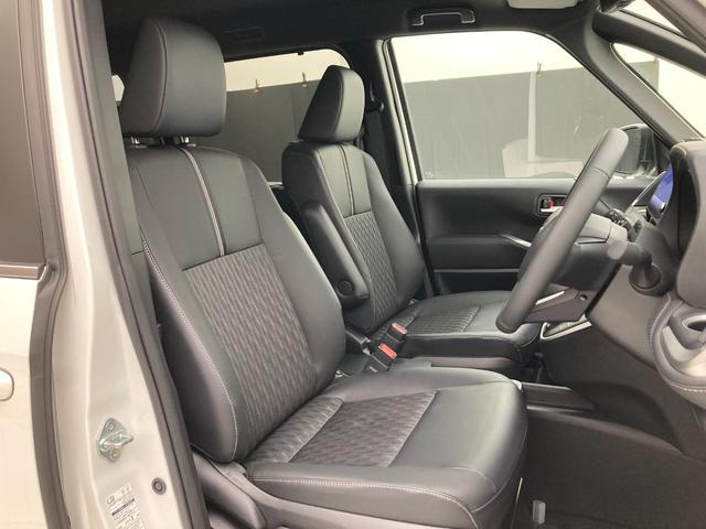 ノア ハイブリッドＳ－Ｚ　雹害　１０．５インチディスプレイオーディオナビ　フルセグＴＶ　バックモニター　ＢＳＭ　シートヒーター　両Ｐスラ　２ｎｄシートオットマン　７人乗り　パワーバックドア　ＥＴＣ２．０　ステアリングヒーター（24枚目）