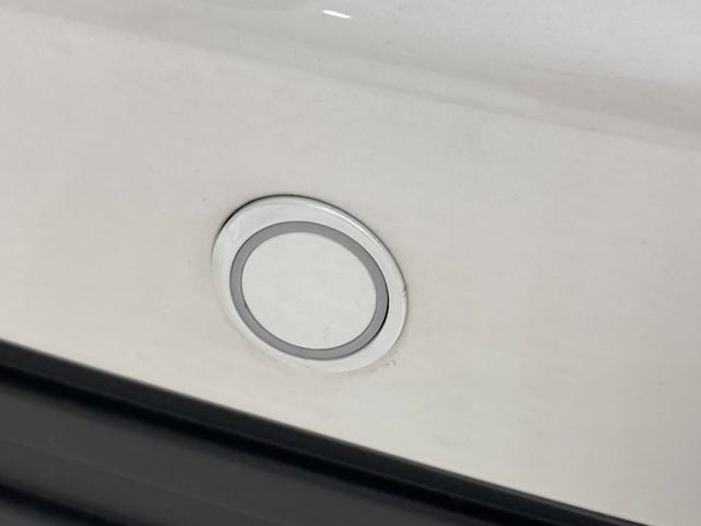 ノア ハイブリッドＳ－Ｚ　雹害　１０．５インチディスプレイオーディオナビ　フルセグＴＶ　バックモニター　ＢＳＭ　シートヒーター　両Ｐスラ　２ｎｄシートオットマン　７人乗り　パワーバックドア　ＥＴＣ２．０　ステアリングヒーター（38枚目）