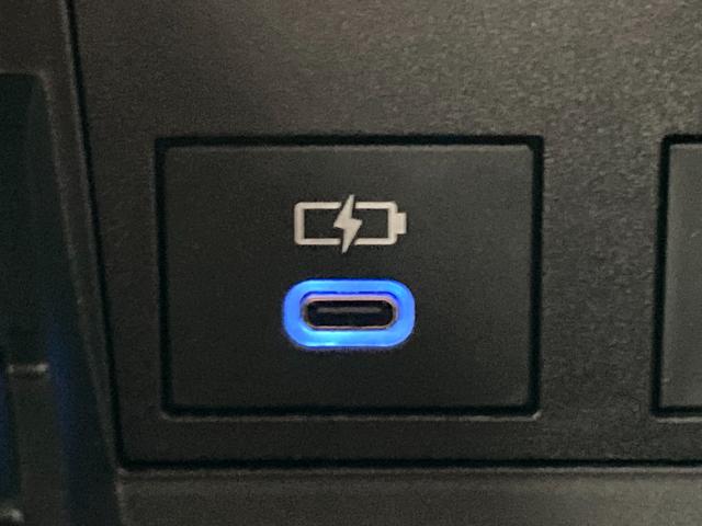 ノア ハイブリッドＸ　雹害　両Ｐスラ　レーダークルーズコントロール　７人乗り　ロードサインアシスト　ＬＥＤヘッドライト　スマートキー　セーフティセンス　オートエアコン　アイドリングストップ（13枚目）